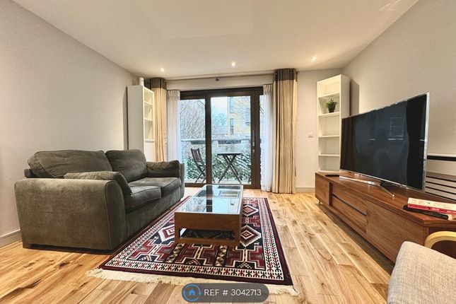 Flat, Sunflower Court Granville Road, London photo 2