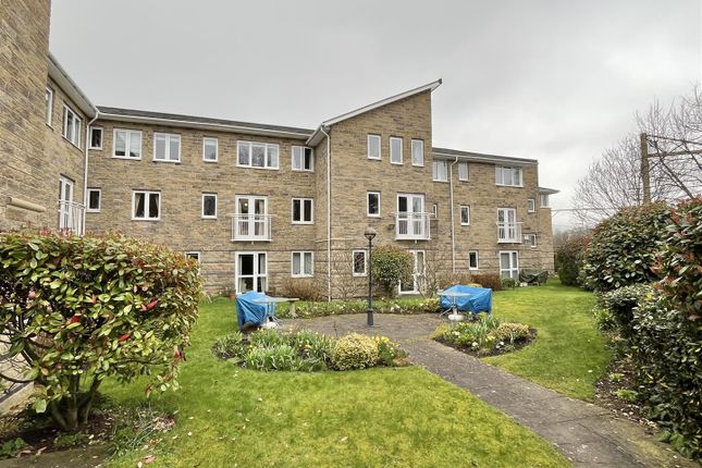 31 Ladybower Court, North Road, Glossop photo 2