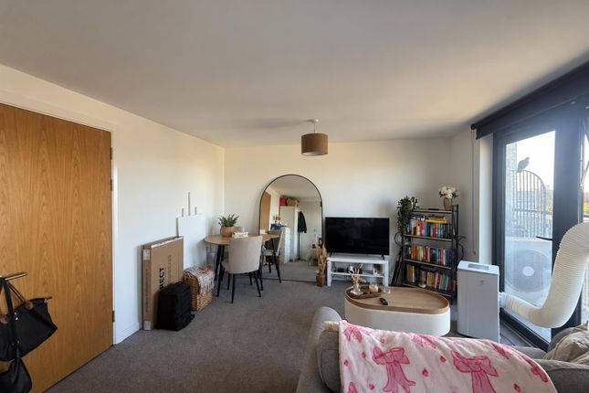 Flat 45, Carlton House 501-535, High Road, Ilford photo 5