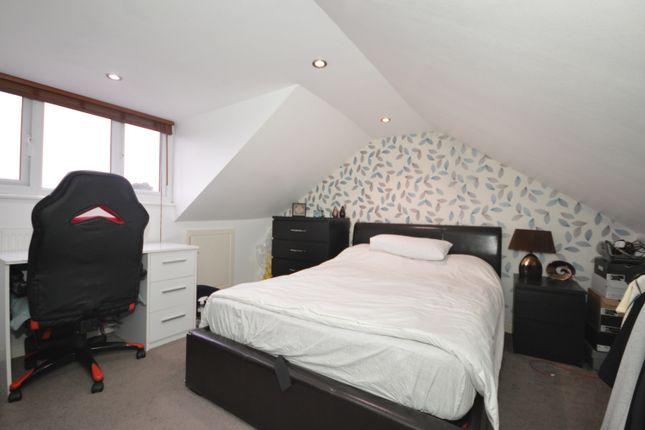 19, Bristol Road, London photo 4