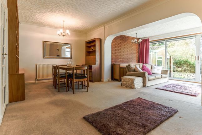 5. Springfield, Green End, Southam photo 4