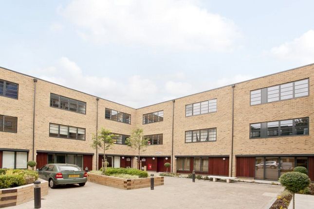 125 Hurst Building,, Mildmay Avenue, London photo 4
