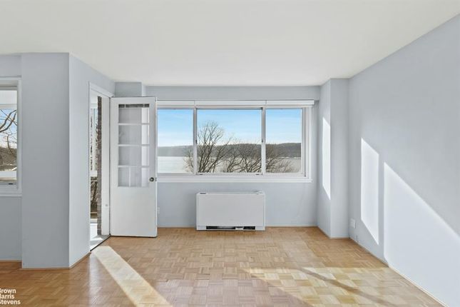 Studio for sale in 2621 Palisade Ave #1A, Bronx, Ny 10463, Usa