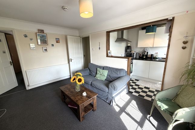 Flat 3, Grove Road, Norwich photo 3