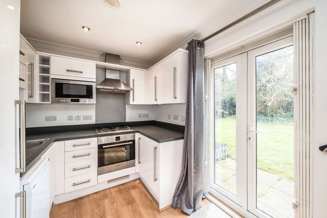 3 Meadowside Apartments, 1C, Daysbrook Road, London photo 3