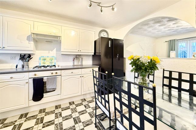 14, Conifer Way, Kent photo 3