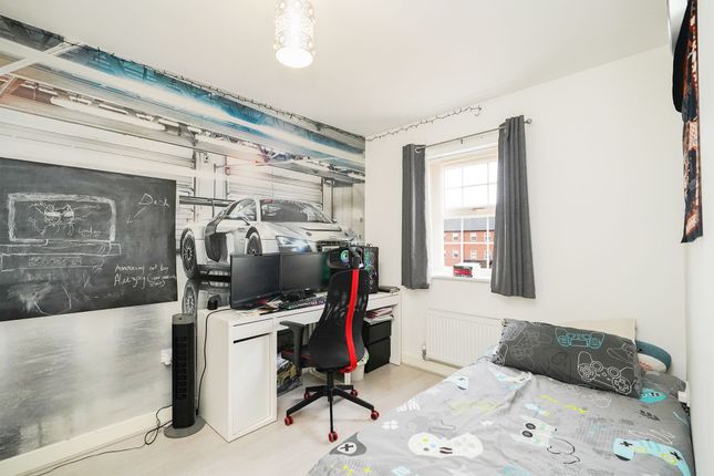End terrace house for sale in Robinson Avenue, Sheffield