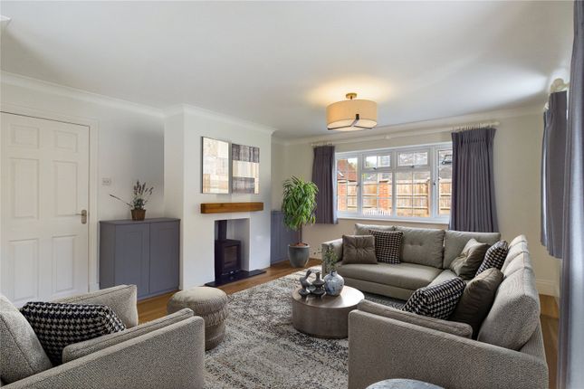 Juniper House,, Water Street, Thatcham photo 2