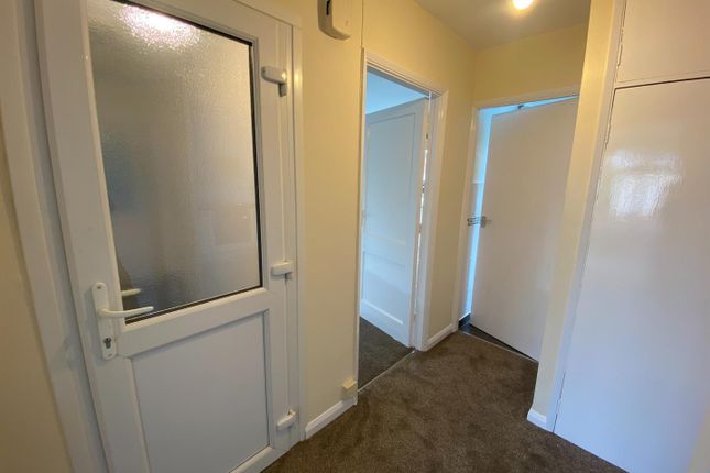 Flat to rent in Brook Street, Cannington