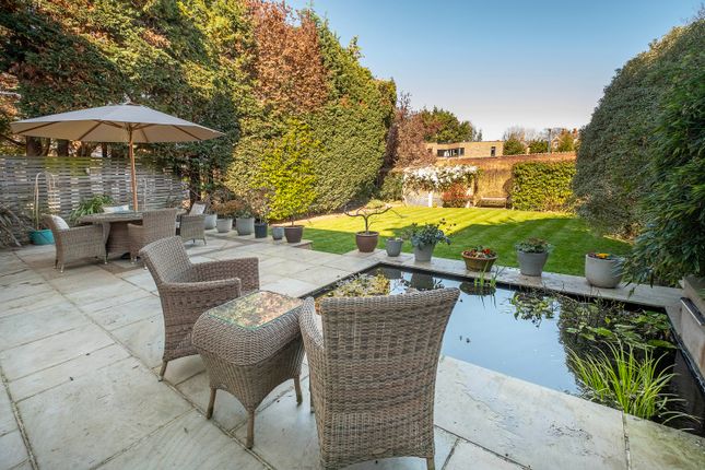 38, Wellesley Crescent, Twickenham photo 4
