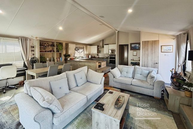 33 North Field,, Carters Road, Ryde photo 3