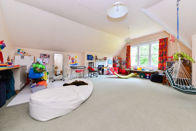 Playroom/Bedroom Nine