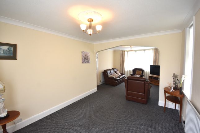 87, Momus Boulevard, Coventry photo 3
