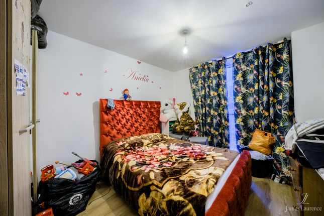 Flat for sale in Helena Street, Jewellery Quarter, Birmingham City Centre