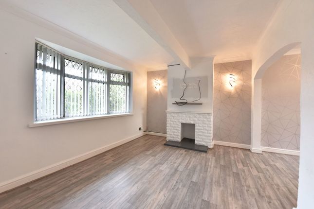 106, Standhills Road, Kingswinford photo 3