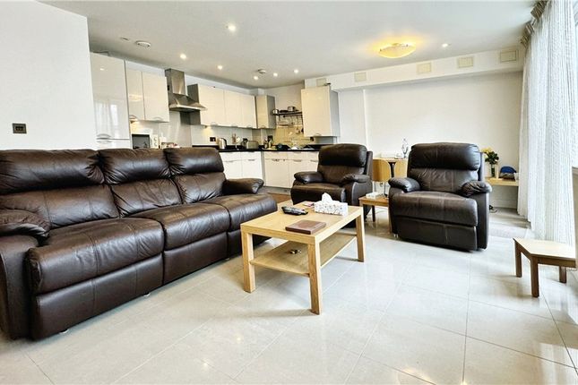 25 Zeus Court,, Fairfield Road, West Drayton photo 2