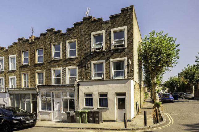 End terrace house for sale in Gibbon Road, Nunhead