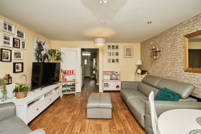 43, Wellesley Way, Isle of Wight photo 4