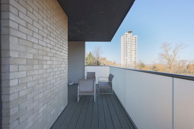 Flat for sale in Artillery Place, Woolwich