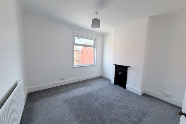 44 Trinity Lane, HINCKLEY photo 5