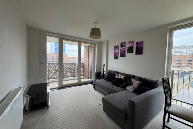 Large 2 Bedroom Flat