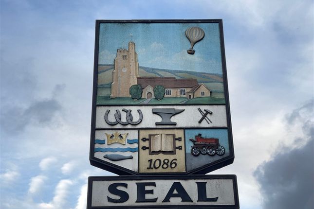 Flat for sale in School Lane, Seal, Sevenoaks