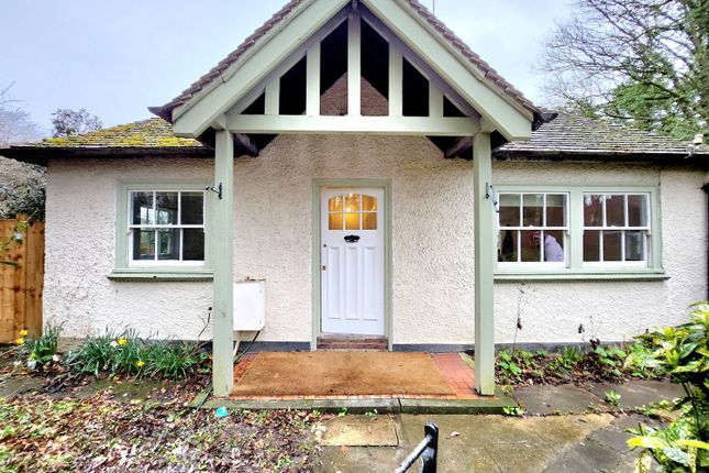 Bungalow to rent in Shenley Lane, London Colney, St. Albans, Hertfordshire