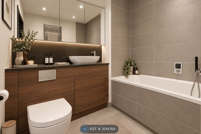 Flat  Guinevere Point, Waterhouse Avenue, Maidstone photo 4