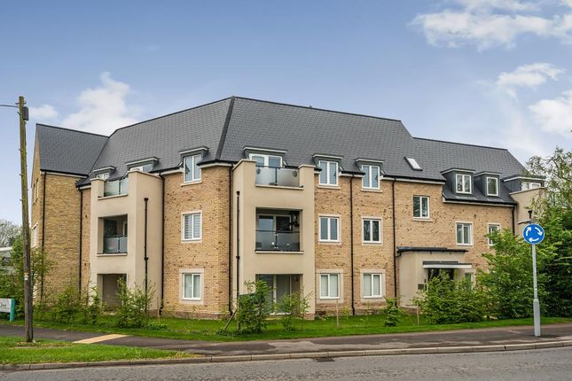 Flat for sale in Bicester, Oxfordshire