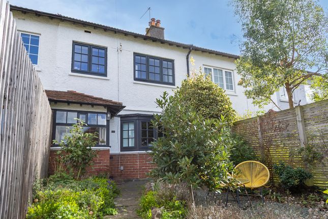 3-bed terraced on 41, Redlands Road, Penarth, £440,000
