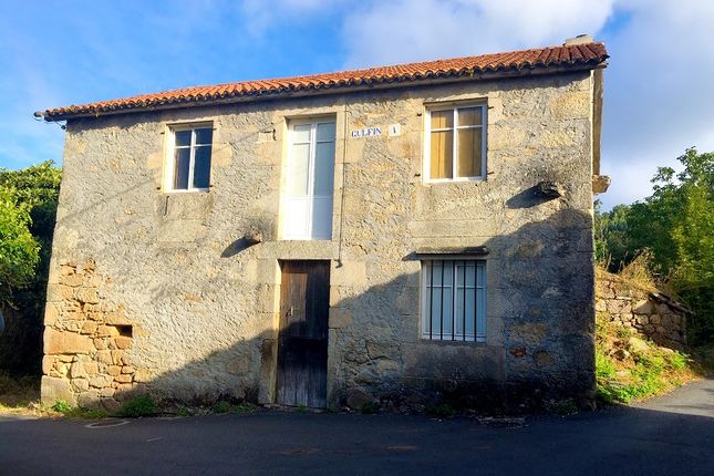 Country house for sale in Lugar De Gulfin, Vilarmaior, A Coruña, Galicia, Spain