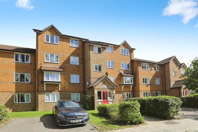 1-bed flat on Flat 9, Keswick Court, Cumberland Place, London, £195,000