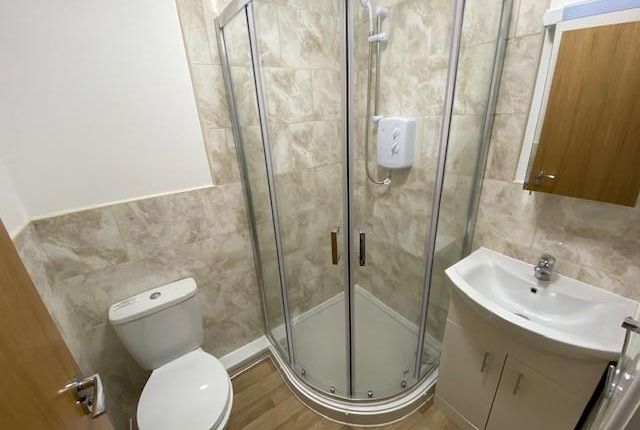 Flat 3, 5a St Johns Road, St. Johns Road, SO30, Southampton photo 3