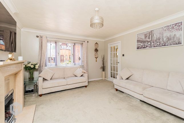 10 Dunlin Close, Bolton photo 2