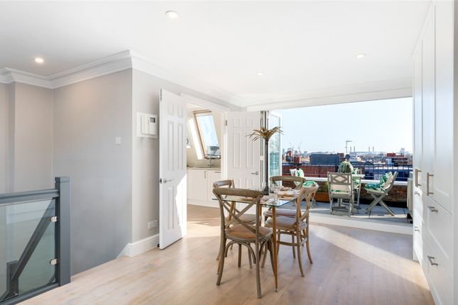 Flat for sale in Egerton Gardens, Chelsea, London