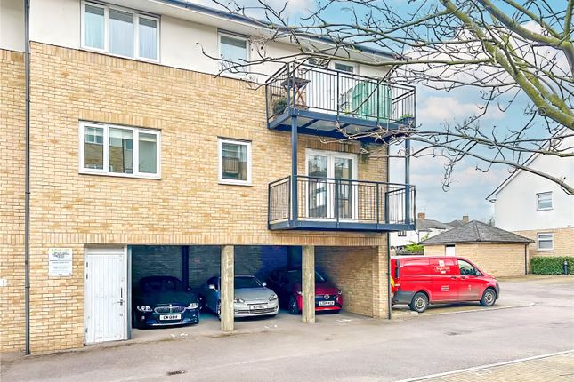 Thumbnail Flat for sale in Cooks Way, Hitchin, Hertfordshire