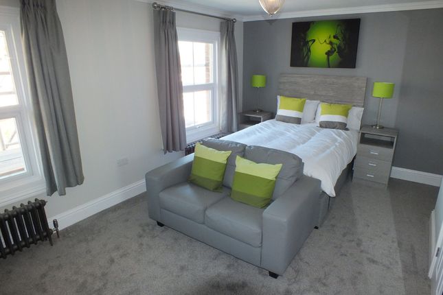 Thumbnail Room to rent in Jesse Terrace, Reading