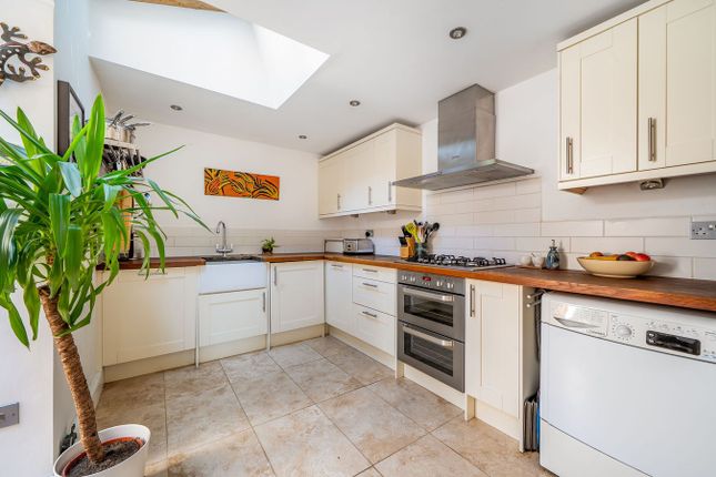 1 The Grove, Newmarket, Nailsworth photo 4