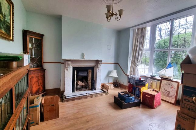 44, Redehall Road, Surrey photo 3