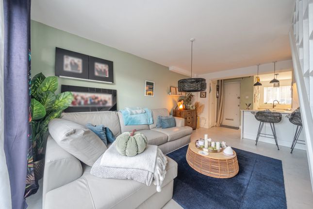 Redwood Court, Tewkesbury photo 4