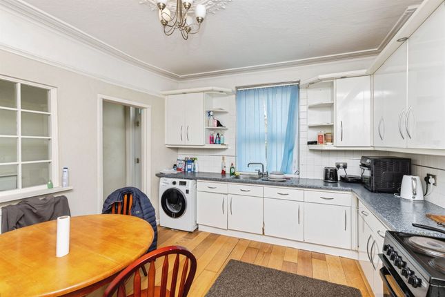 14, Harrap Street, Wakefield photo 2