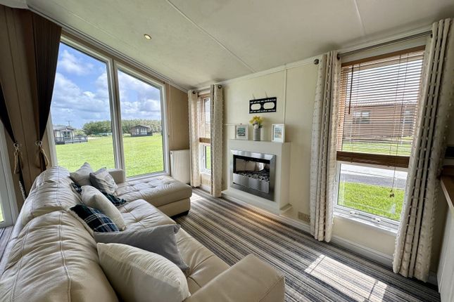 2-bed caravan on 5, Fairway Holiday park, Sandown, £399,950