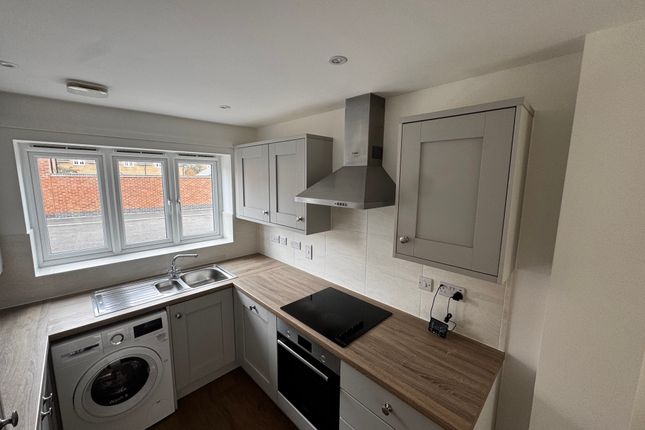 11, Canons Close, Corby photo 2