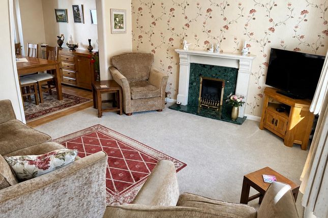 76, Keats Lane, Leicester photo 3