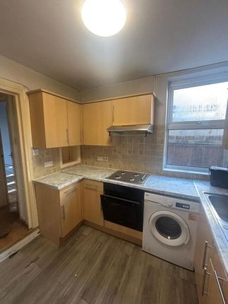 9, Pemdevon Road, Croydon photo 4