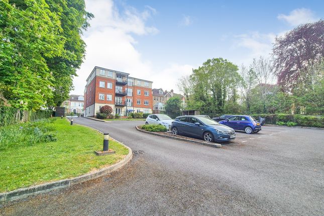 1-bed flat on 14, Normanton Road, South Croydon, £300,000