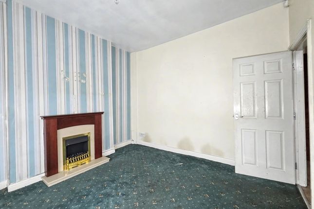 114, Spring Lane, Manchester photo 4