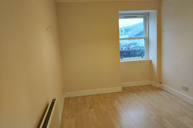 63 Flat 2, George Street, Dunoon photo 5