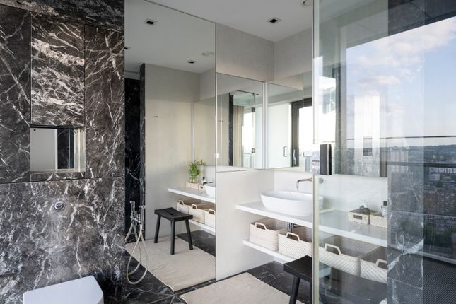 Principal Bathroom