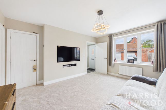 32 Birchwood Drive, Colchester, Essex photo 2